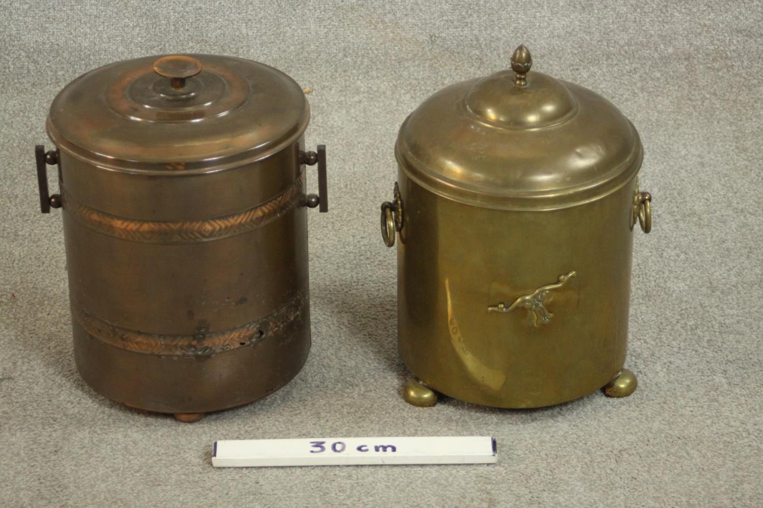 A brass coal bucket and a copper coal bucket, both of cylindrical form with a lid and two handles. - Image 2 of 6