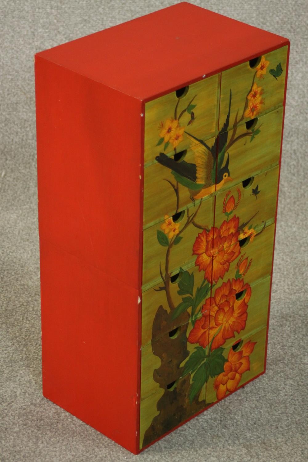 A contemporary painted chest of six rows of two short drawers, painted in the Chinese style with a - Image 4 of 7
