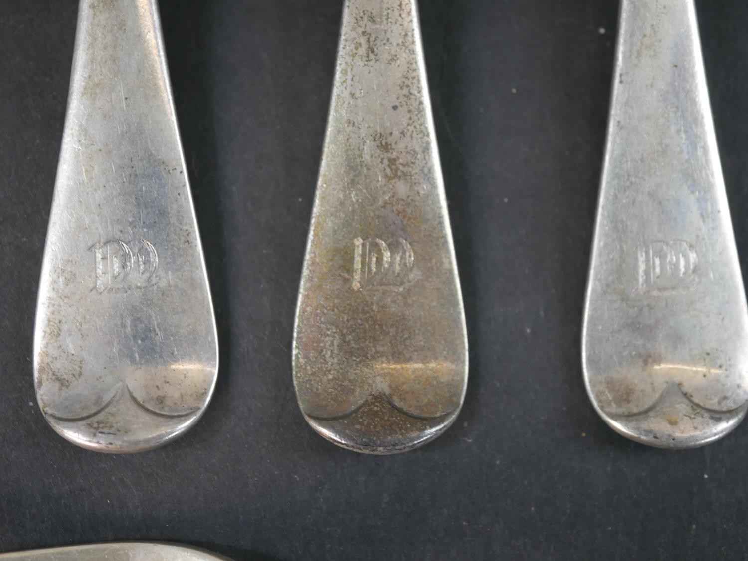 A collection of six small and twelve large Victorian silver forks by John Aldwinckle & Thomas - Image 3 of 4