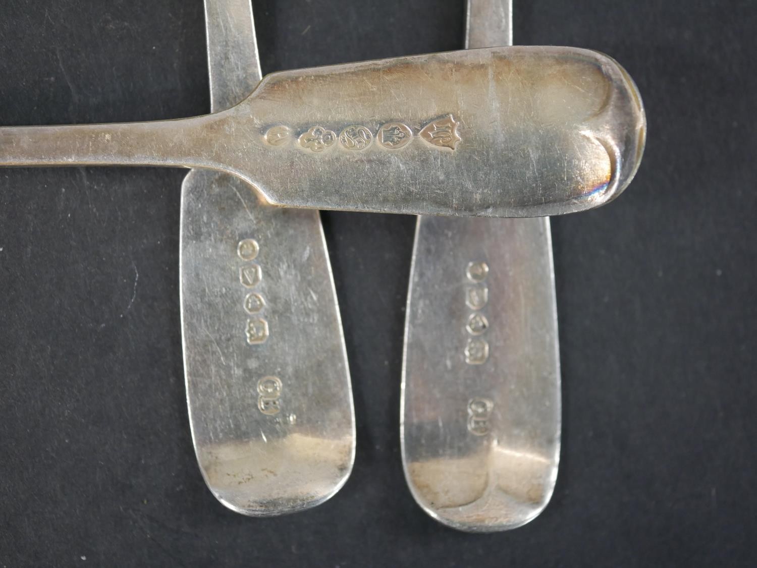A collection of 18th and 19th century silver and silver plated spoons including a Georgian gilded - Image 7 of 10