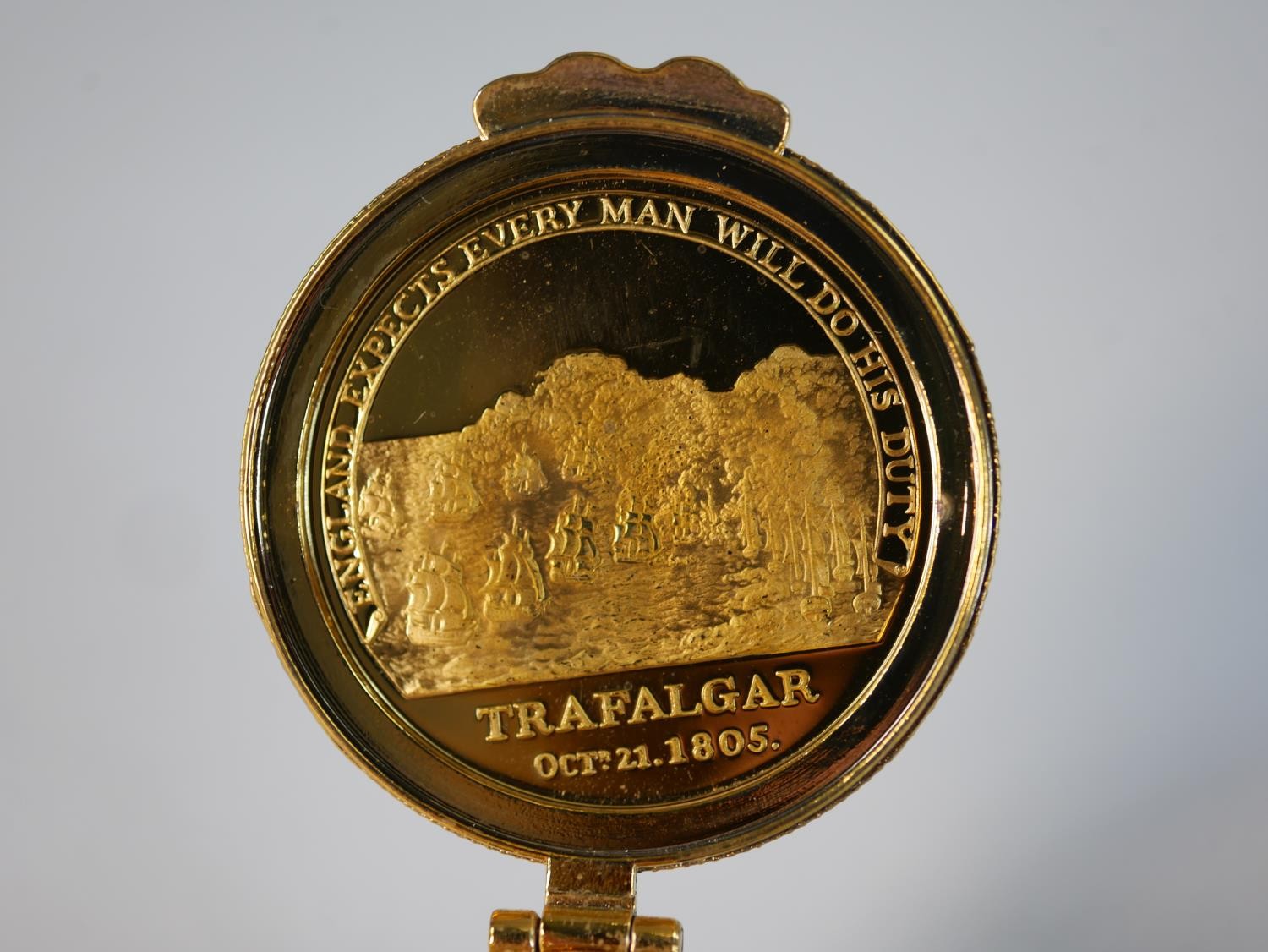 A cased Battle of Trafalgar bicentenary gilt metal lidded and porcelain trinket box along with a - Image 6 of 7