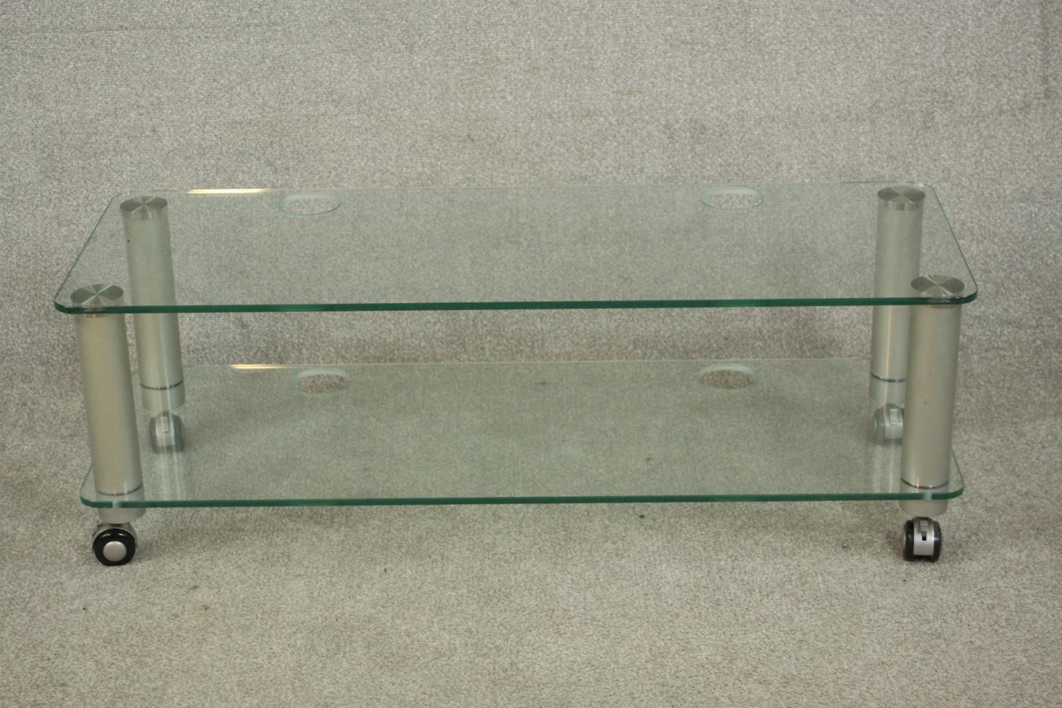 Two contemporary home entertainment stands, plate glass with rounded corners on cylindrical metal - Image 10 of 15