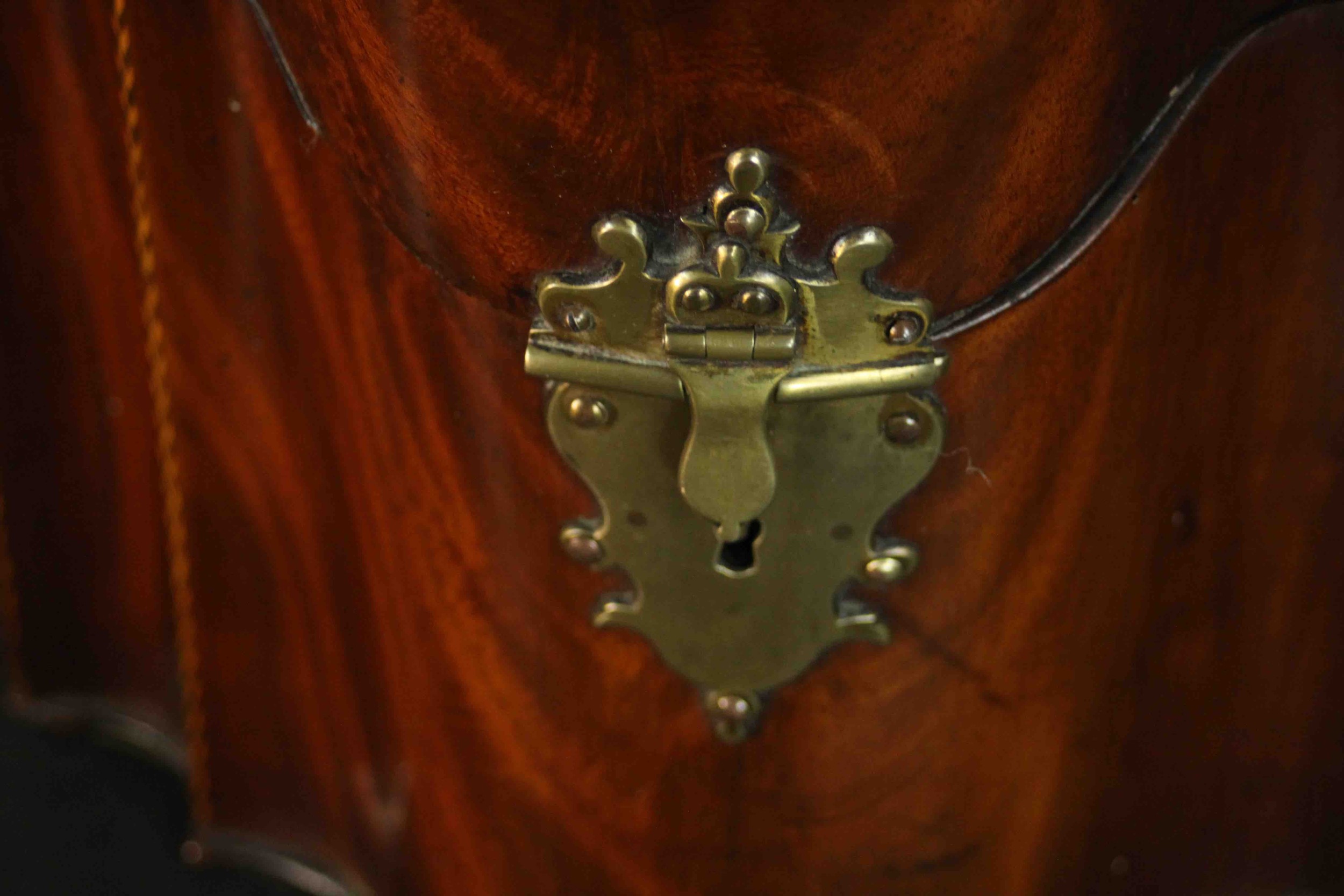 A converted 20th century Edwardian mahogany knife box, of typical form, herringbone inlay banding - Image 9 of 9