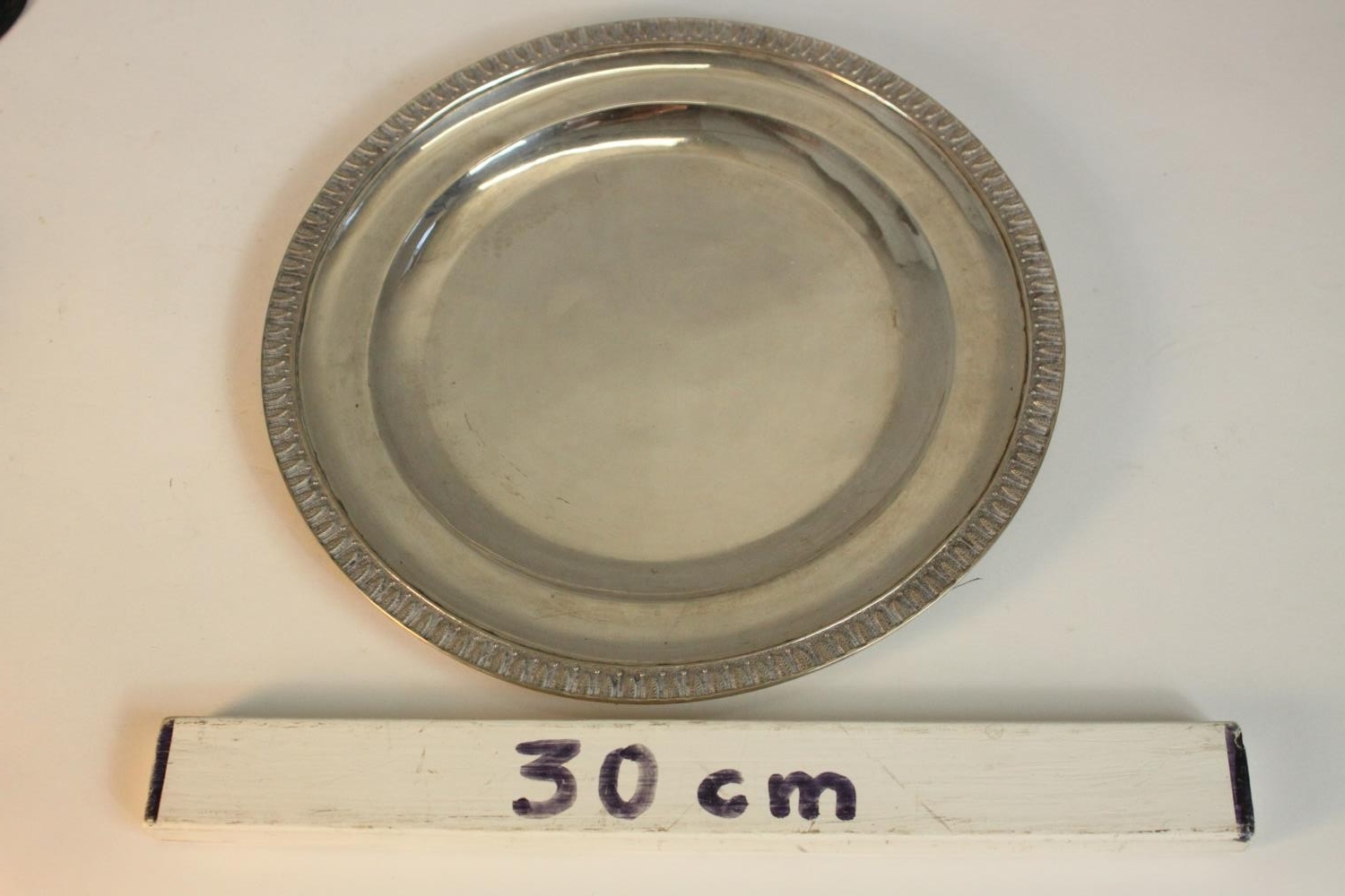 A Polish silver circular tray with stylised leaf design around the rim. Polish assay marks, makers - Image 2 of 6