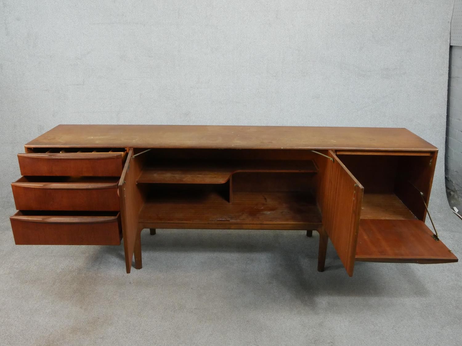 An A. H. McIntosh Ltd circa 1950s teak sideboard, with a pair of cupboard doors, flanked on one side - Image 5 of 11