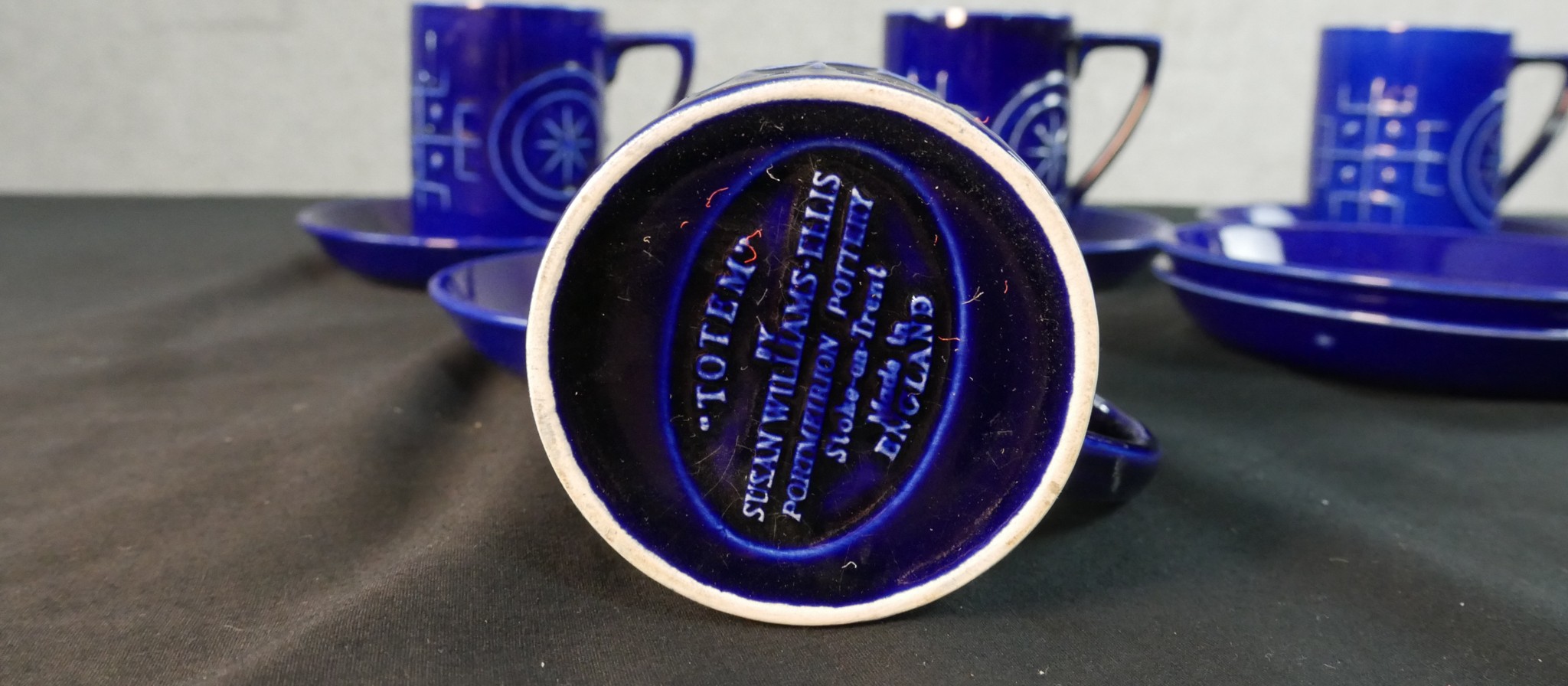 Susan Williams-Ellis for Portmeirion, a Totem pattern coffee set in a cobalt blue glaze, to seat - Image 5 of 6