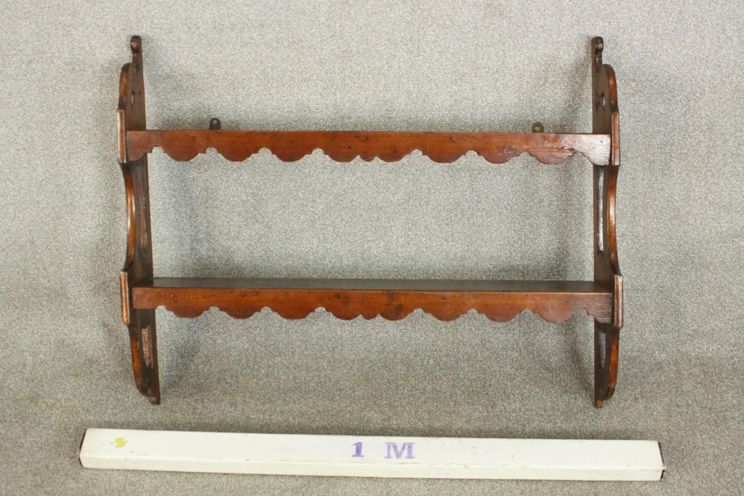 A set of 19th century pine wall shelves, the two shelves with undulating fronts, the sides with - Image 2 of 6