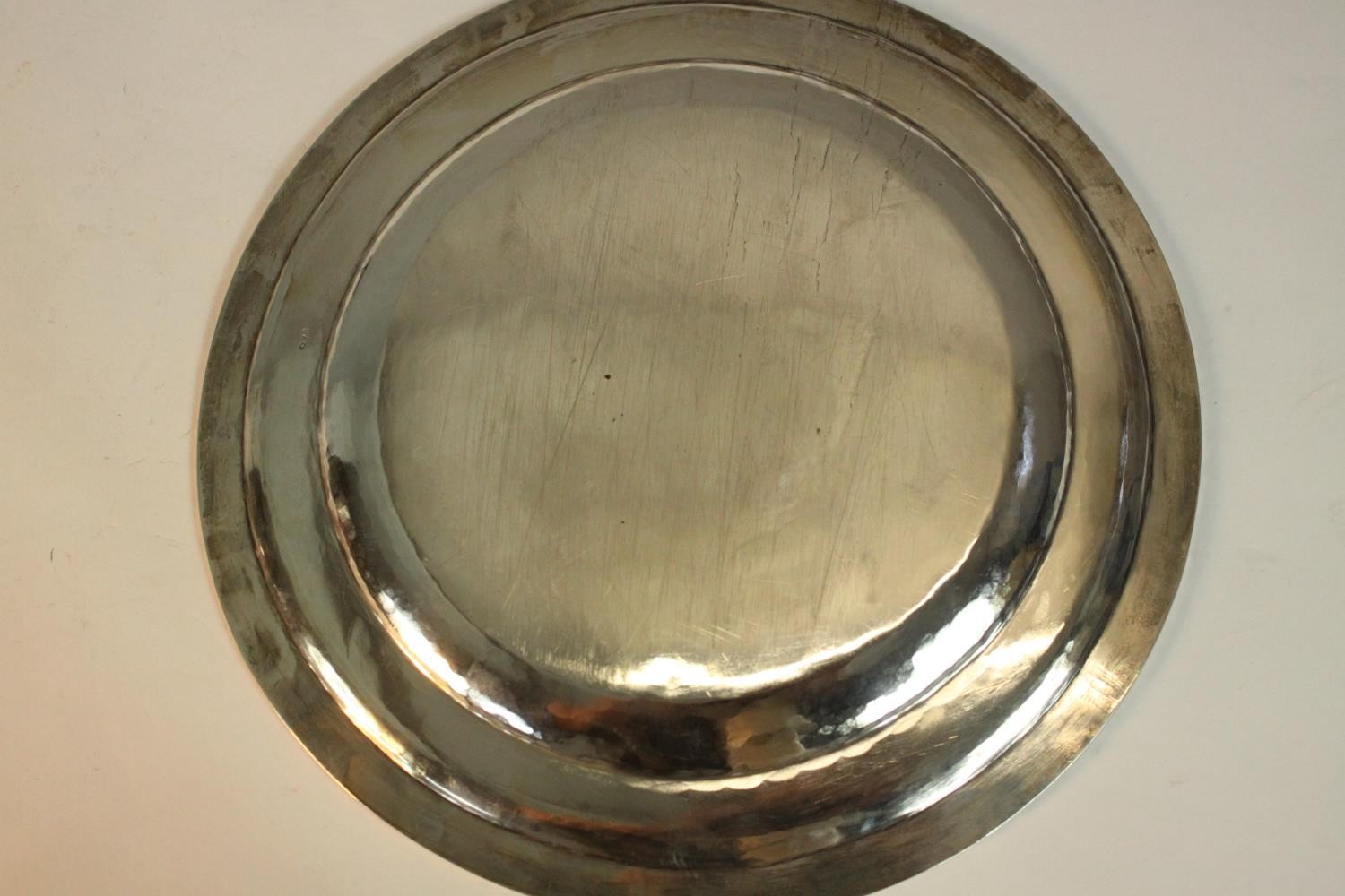 A Polish silver circular tray with stylised leaf design around the rim. Polish assay marks, makers - Image 5 of 6