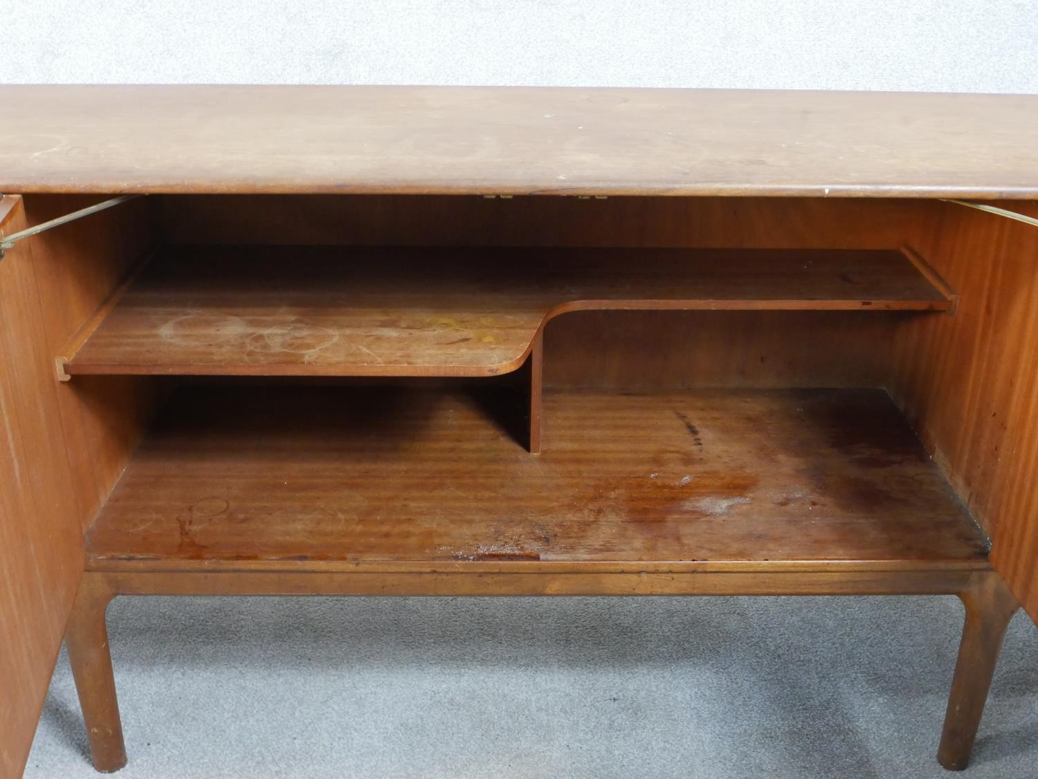 An A. H. McIntosh Ltd circa 1950s teak sideboard, with a pair of cupboard doors, flanked on one side - Image 6 of 11