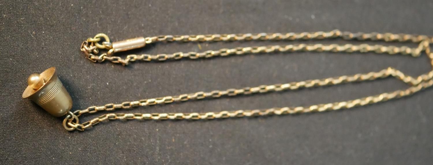 Three 9ct gold chain necklaces, including a 9ct box chain with gilded jade bar pendant, a 9ct gold - Image 8 of 13