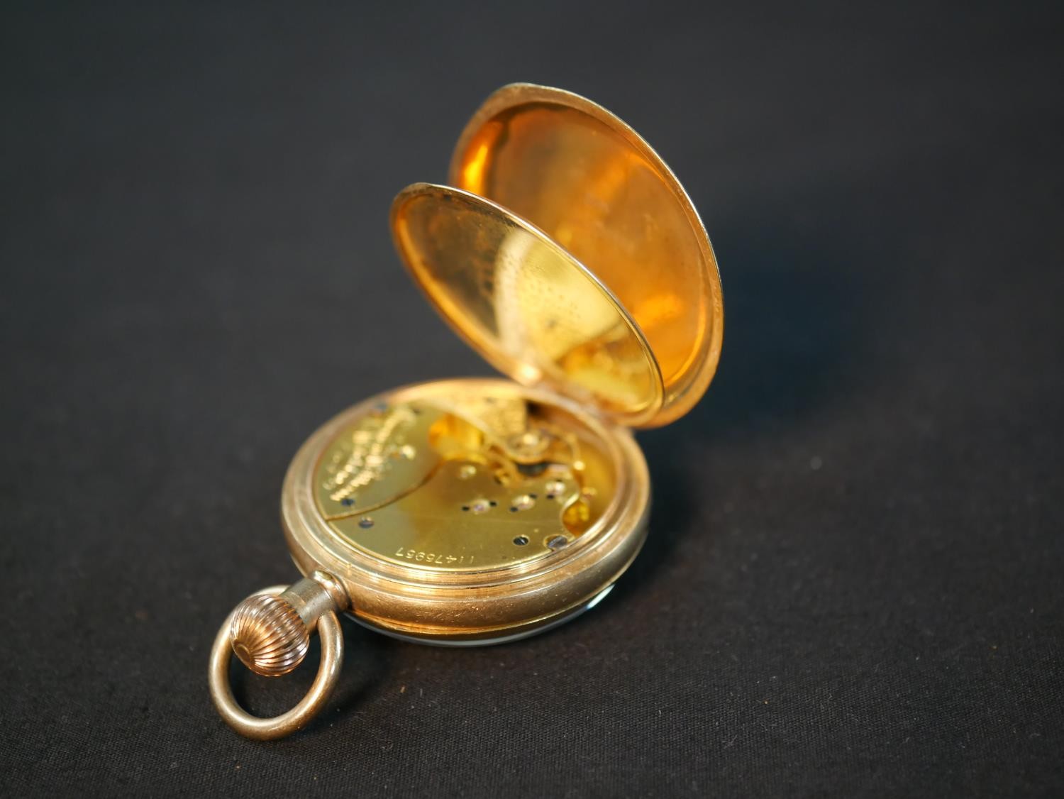 A 14 carat gold American Waltham gentleman's pocket watch with white enamel dial and black roman - Image 5 of 10