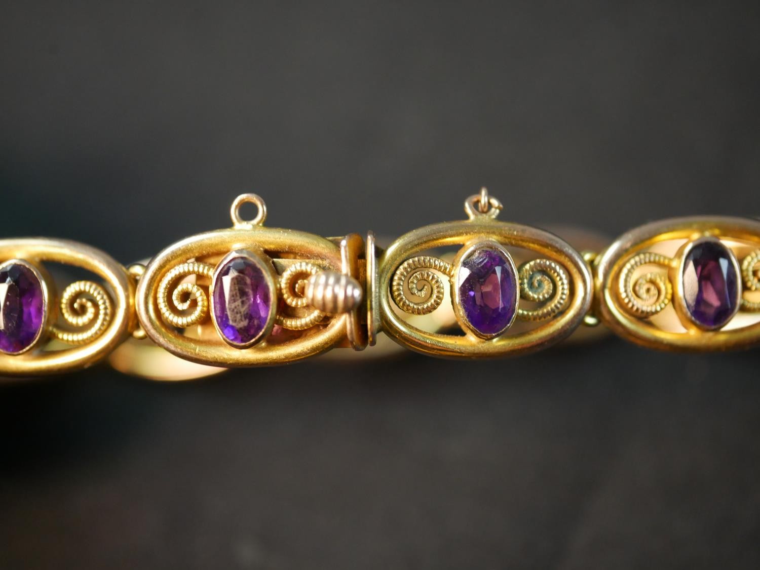 An Art Nouveau spiral design Murrle & Bennet 9ct yellow gold articulated panel bracelet, set with - Image 4 of 6