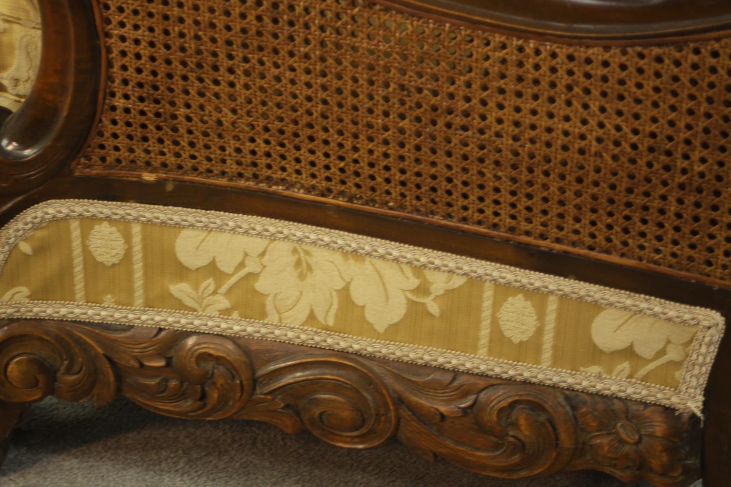 A pair of early 20th century Continental carved walnut bergere armchairs, upholstered in gold - Image 26 of 30