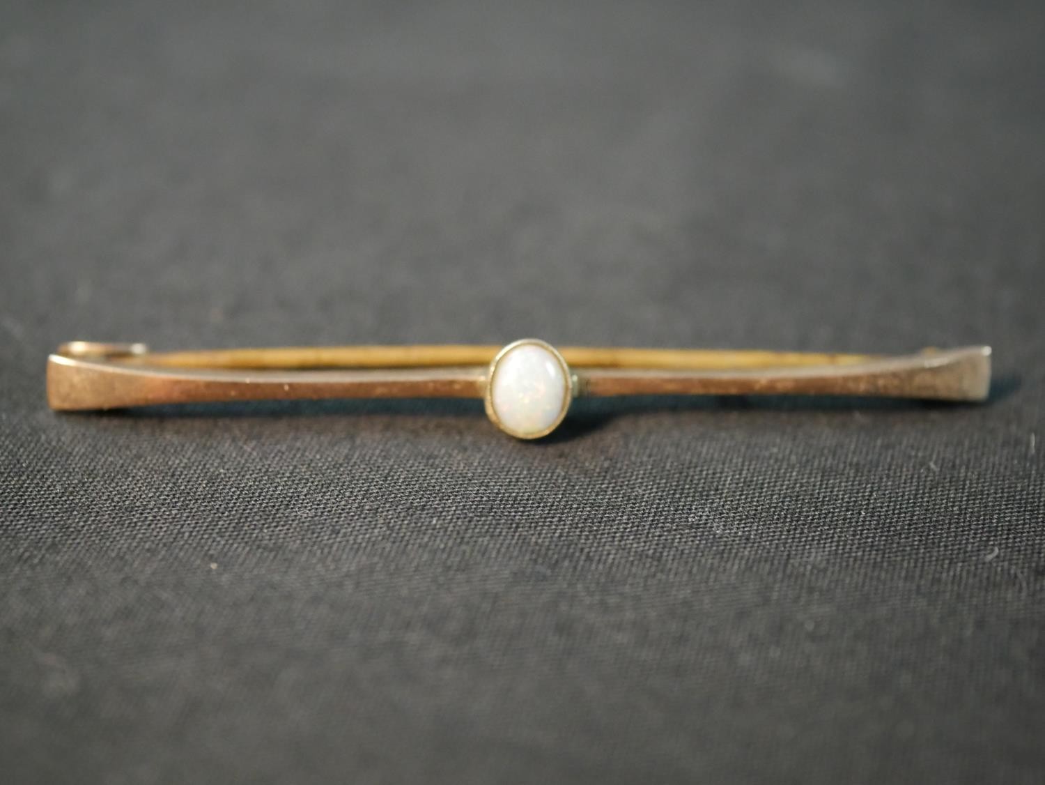 A yellow metal boulder opal stick pin, with carved and polished boulder opal ball to the end (good - Image 5 of 8
