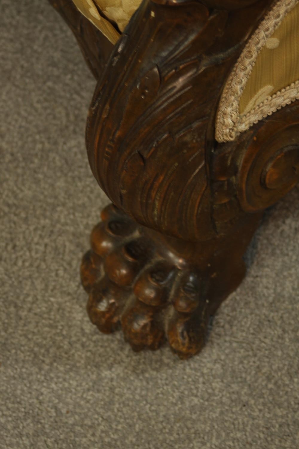 A pair of early 20th century Continental carved walnut bergere armchairs, upholstered in gold - Image 28 of 30