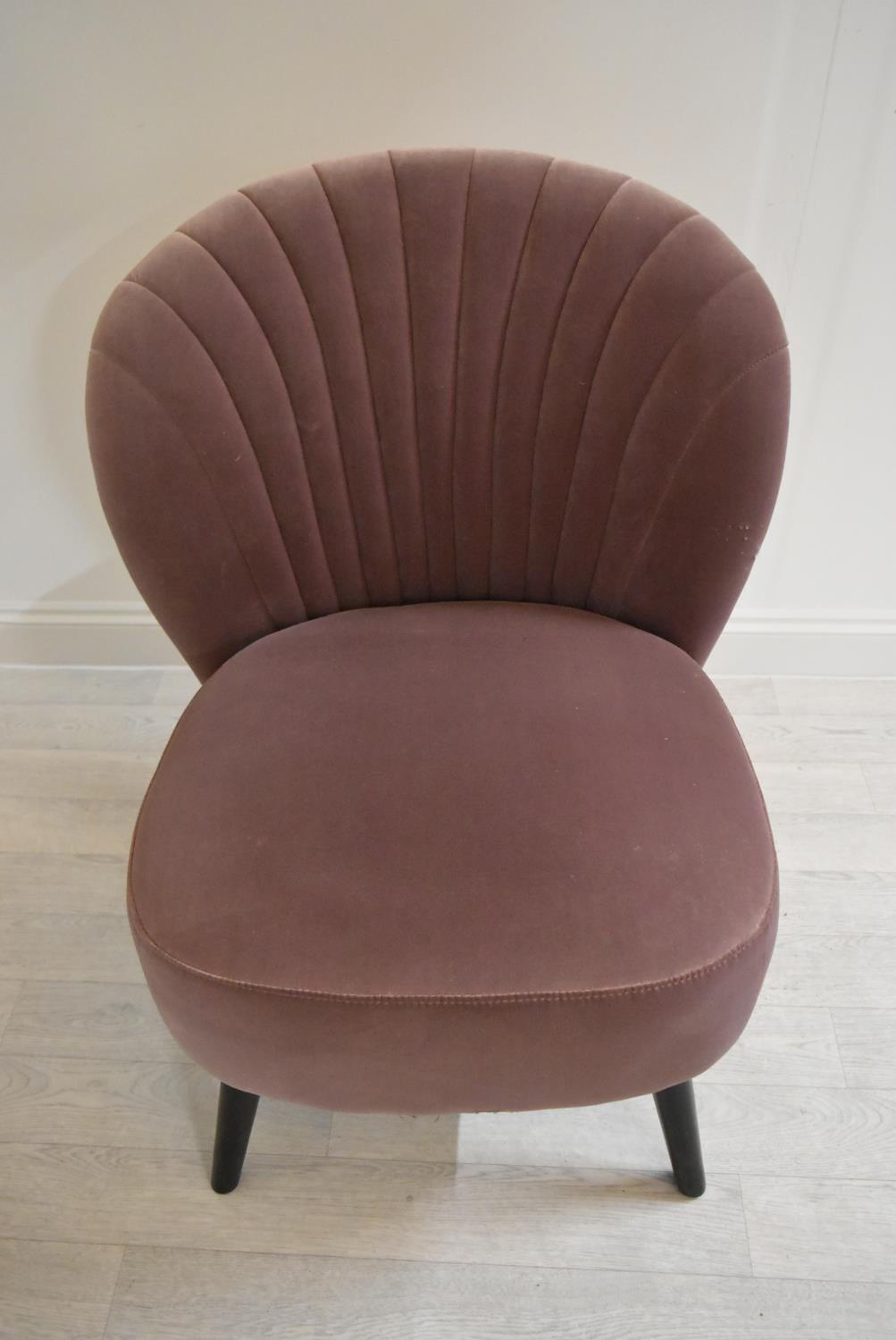 A contemporary shell back upholstered chair upholstered in purple velvet velour fabric raised on - Image 2 of 8