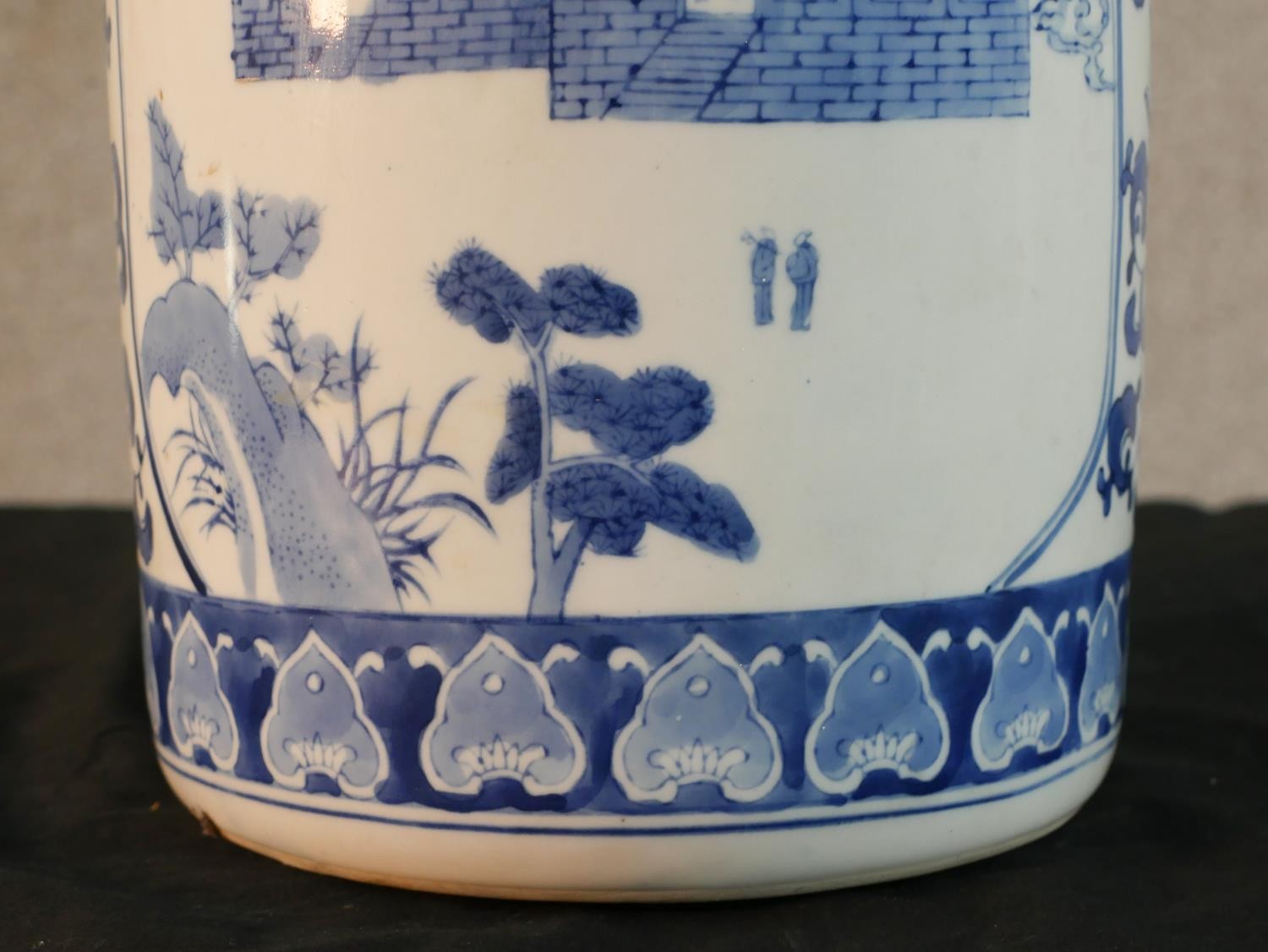 A late 20th century Chinese blue and white porcelain umbrella stand, of cylindrical form decorated - Image 6 of 8