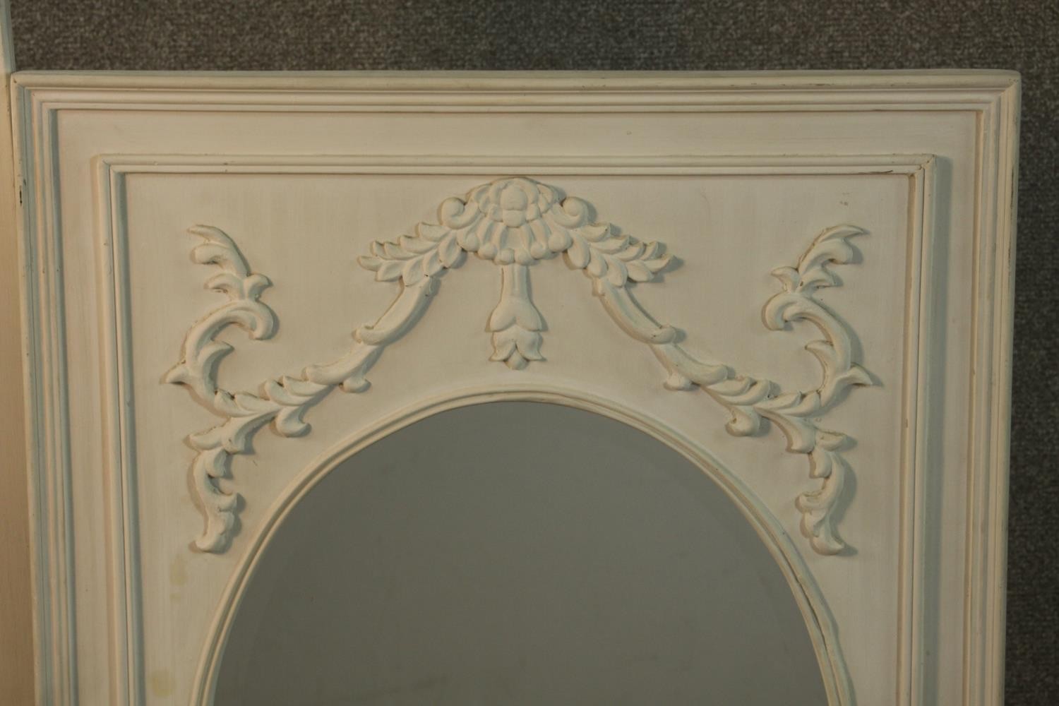 A 19th century style white painted mirror, the oval mirrored plate in a rectangular frame with - Image 4 of 5