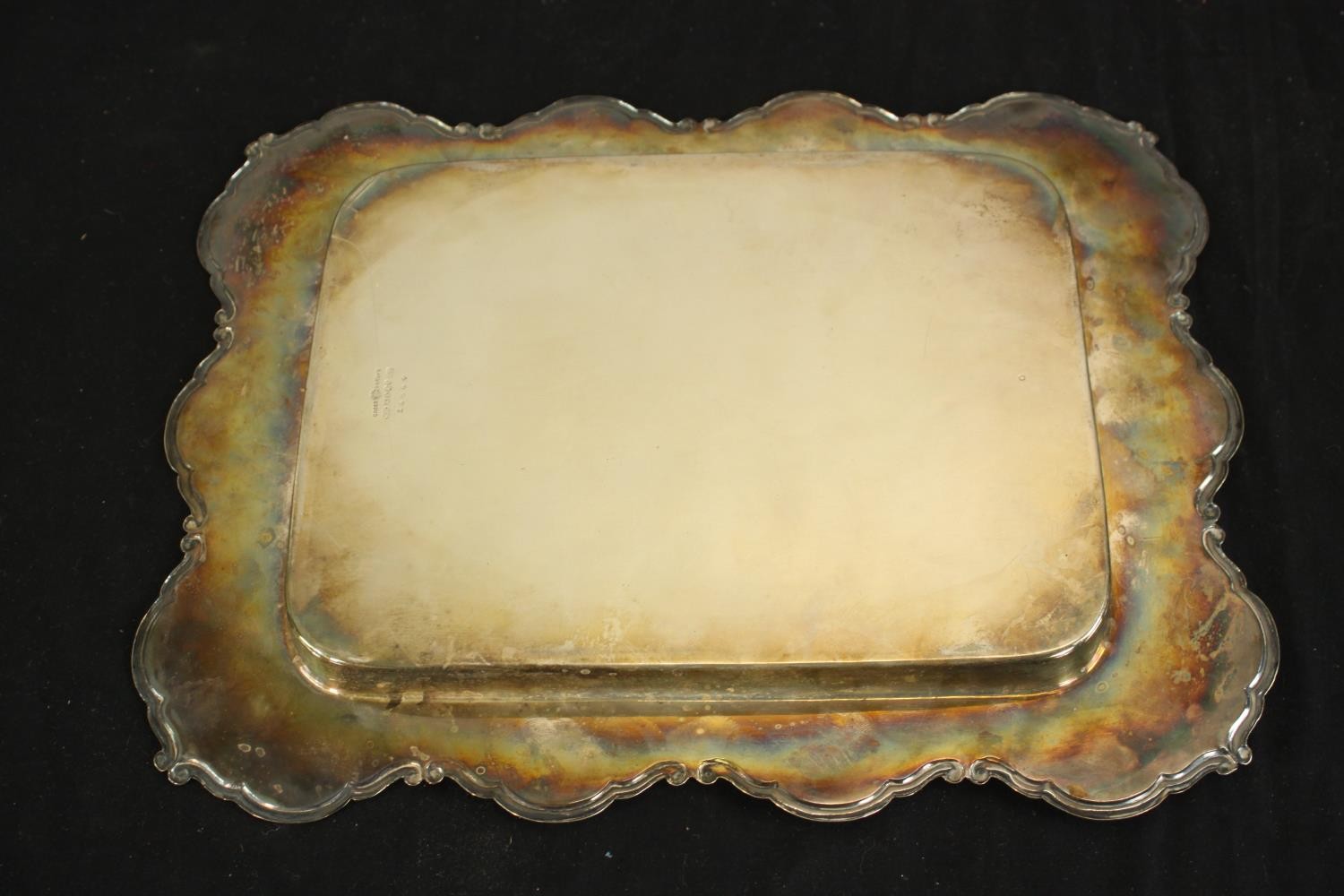 A Silver plate Chollah bread board with hardwood removable board. H.4 W.32 D.25cm. - Image 7 of 7