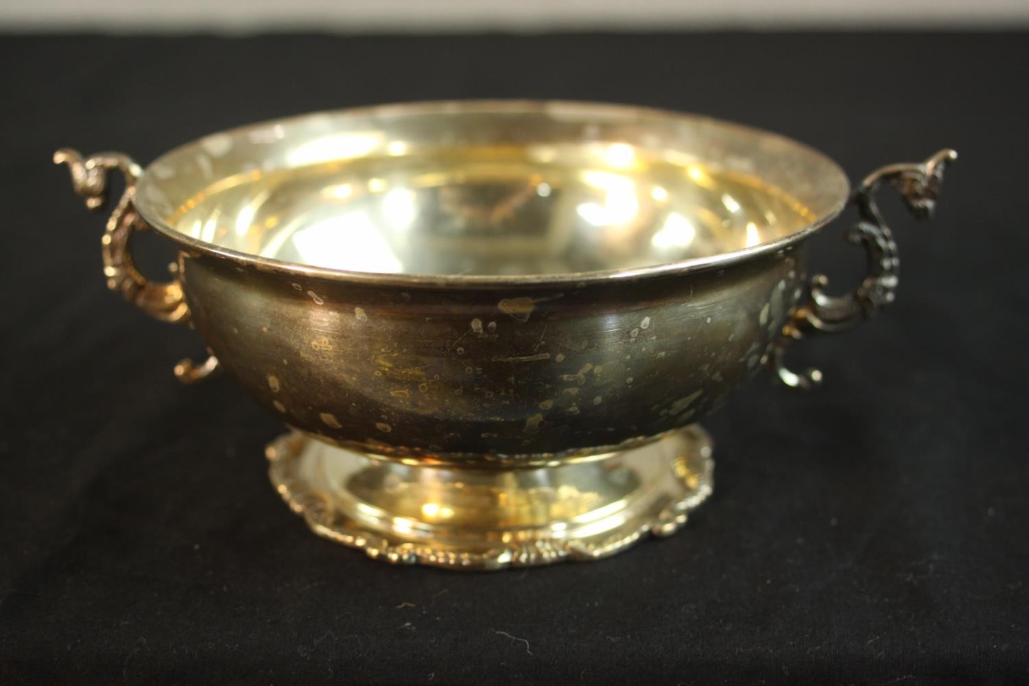 A sterling silver Egyptian twin handled porringer with seahorse form handles on a pedestal foot. - Image 5 of 9