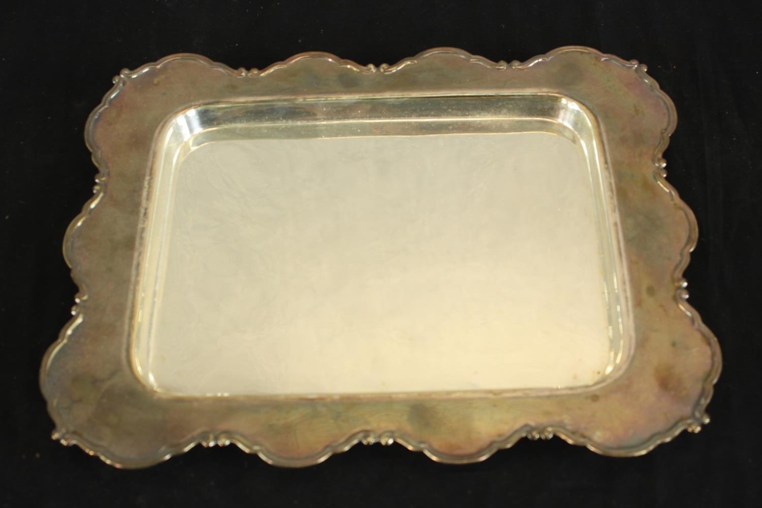 A Silver plate Chollah bread board with hardwood removable board. H.4 W.32 D.25cm. - Image 3 of 7