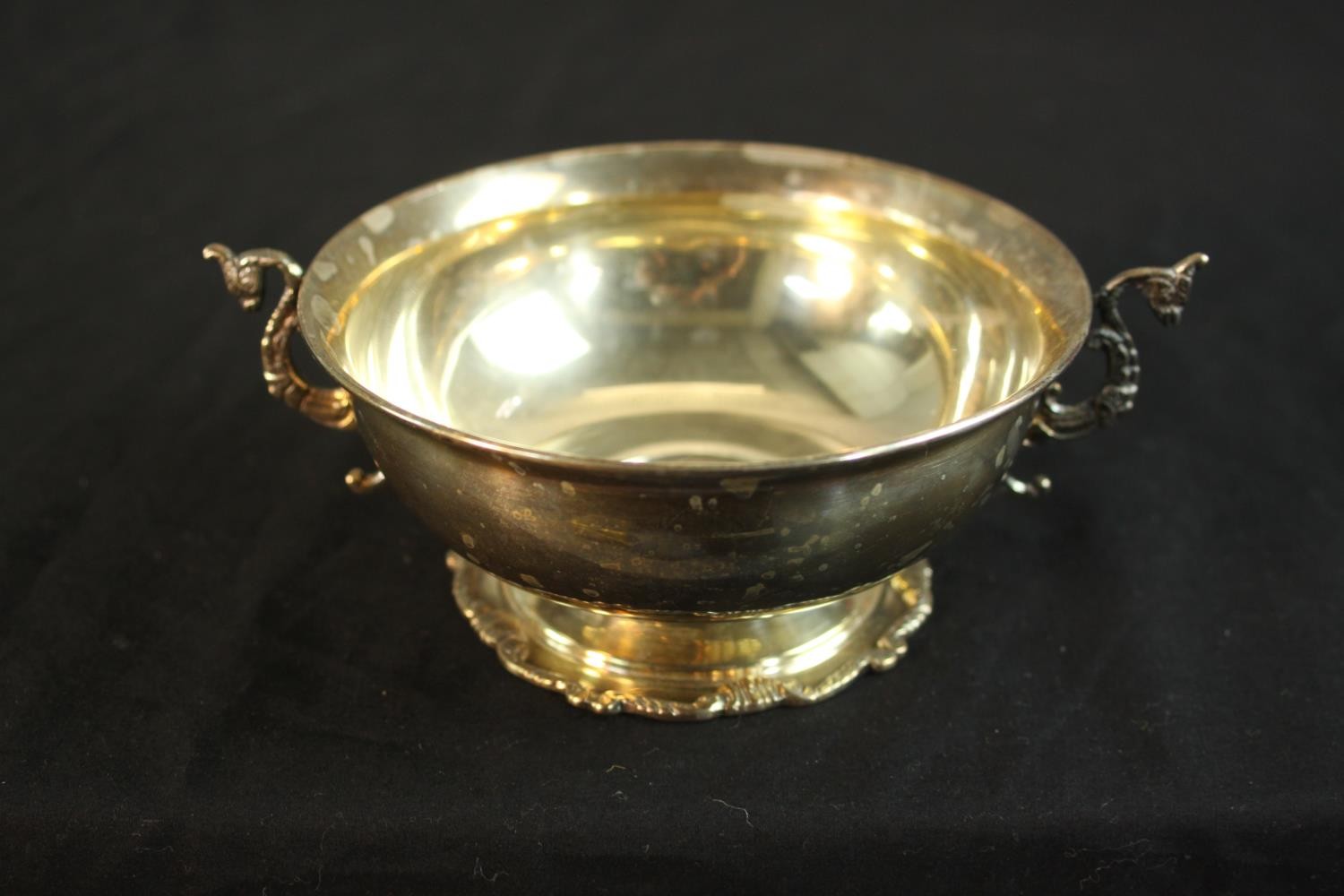 A sterling silver Egyptian twin handled porringer with seahorse form handles on a pedestal foot. - Image 6 of 9