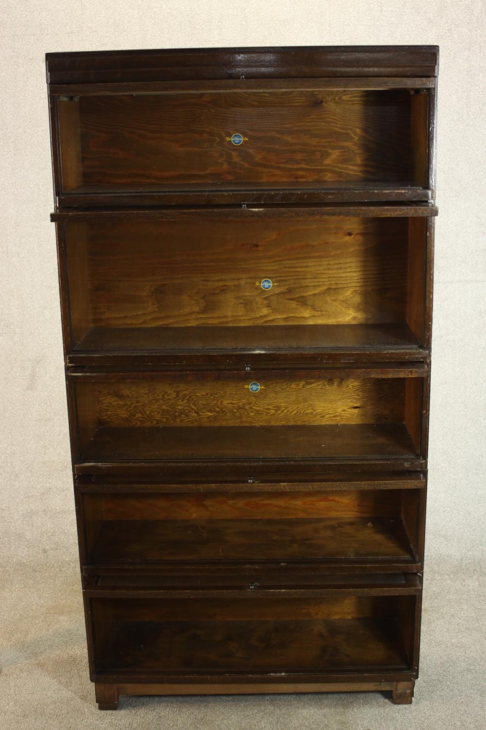 A mid 20th century Globe Wernicke oak stacking bookcase, the five sections with raising glass doors, - Image 3 of 8