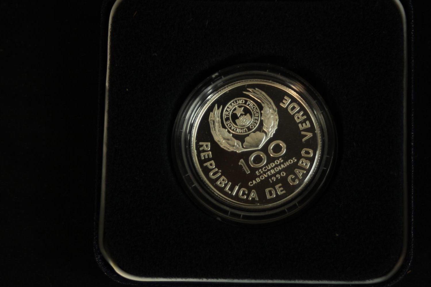 A cased 100 Escudos Papal visit silver proof coin along with a silver German coin and silver medal - Image 6 of 9