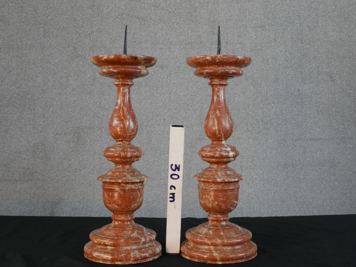 A pair of turned red marble pricket candlesticks. H.46 Diam.18cm - Image 2 of 5