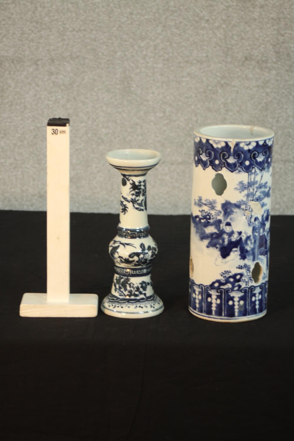 A Chinese blue and white porcelain candle holder painted with flying dragon and flaming pearl - Image 2 of 7