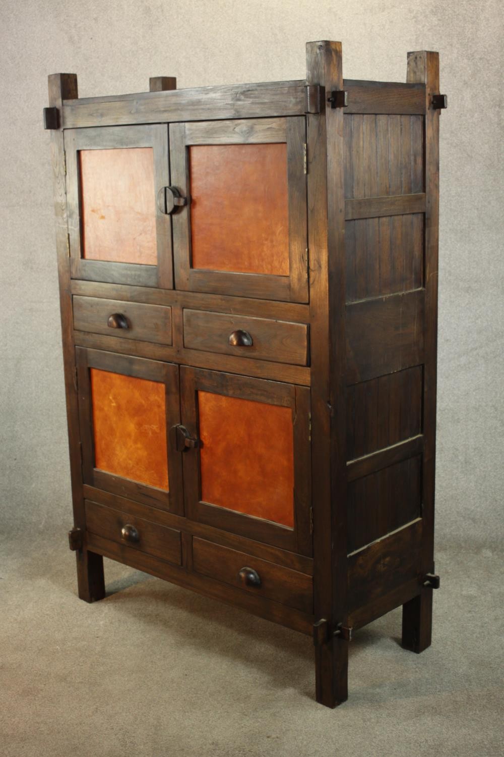 A contemporary Japanese inspired elm cabinet, with two cupboard doors enclosing a shelf over two - Image 3 of 12