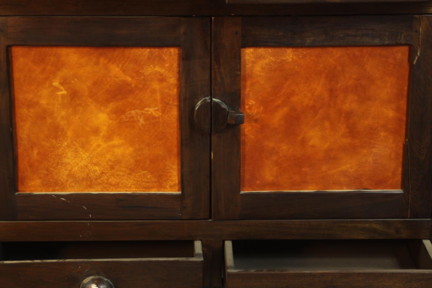 A contemporary Japanese inspired elm cabinet, with two cupboard doors enclosing a shelf over two - Image 9 of 12