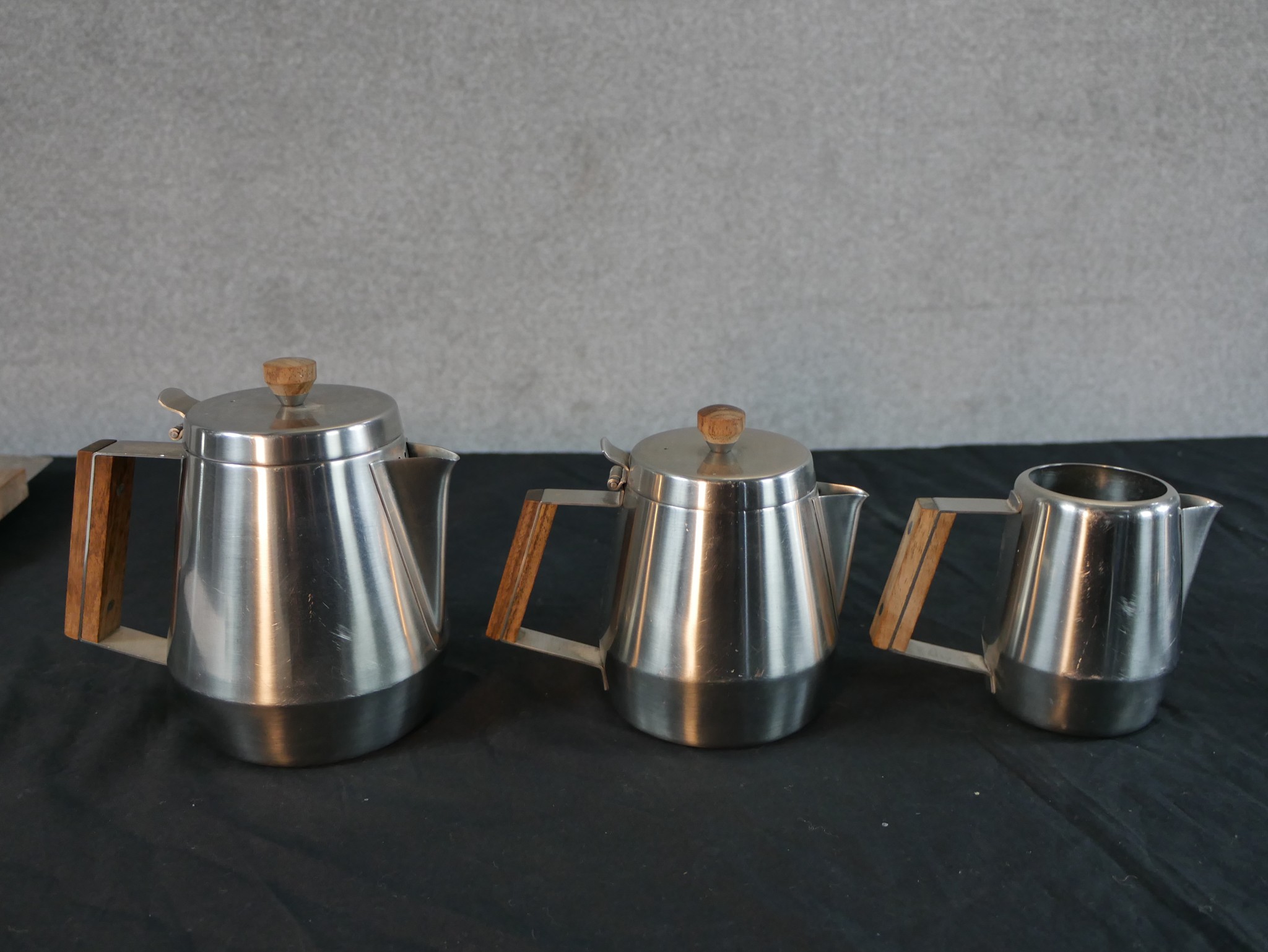 A circa 1960s Radmore stainless steel tea service, on a tea tray, with teak handles. H.3 W.37.5 D. - Image 4 of 5