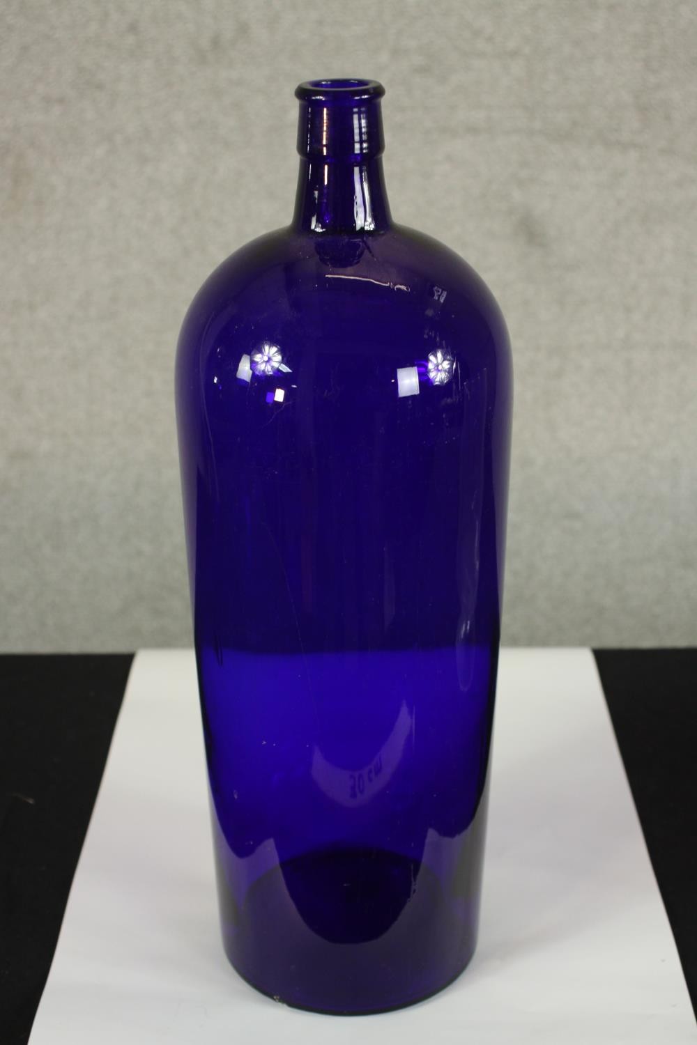 A large Bristol Blue glass apothecary bottle and clear glass storm lantern. H.40 Dia.13cm. (largest) - Image 6 of 6