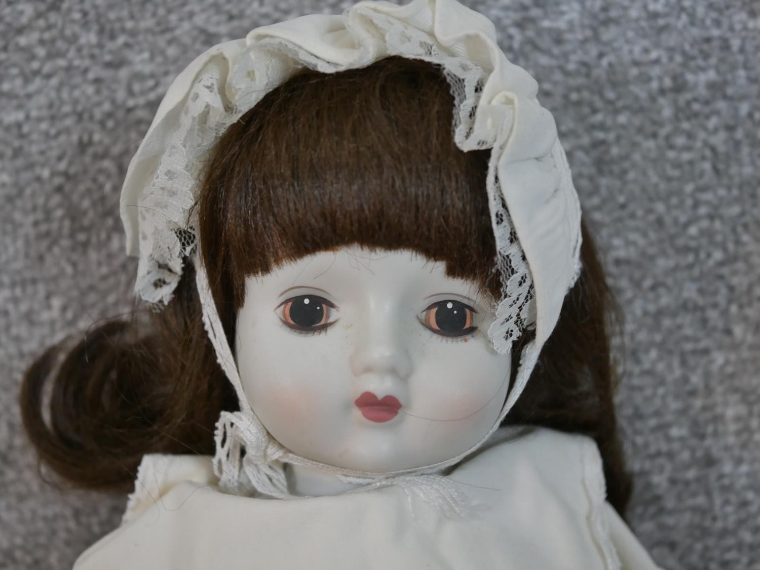 Two 19th century dolls, one craved and painted in a lace bonnet and dress with glass eyes, the other - Image 6 of 6