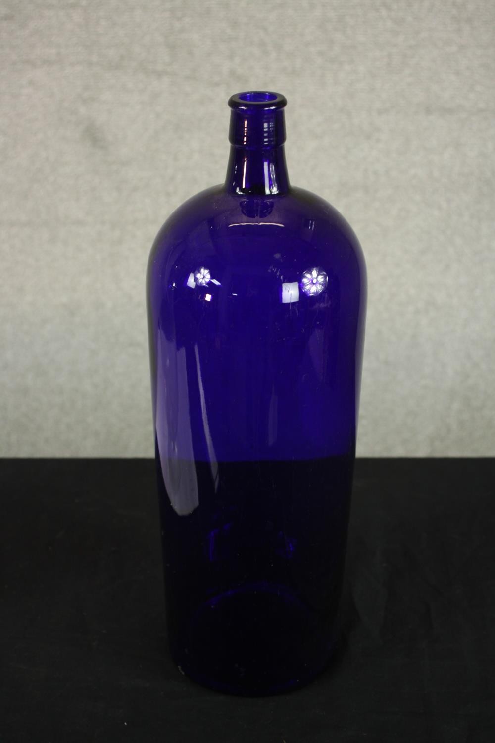 A large Bristol Blue glass apothecary bottle and clear glass storm lantern. H.40 Dia.13cm. (largest) - Image 4 of 6