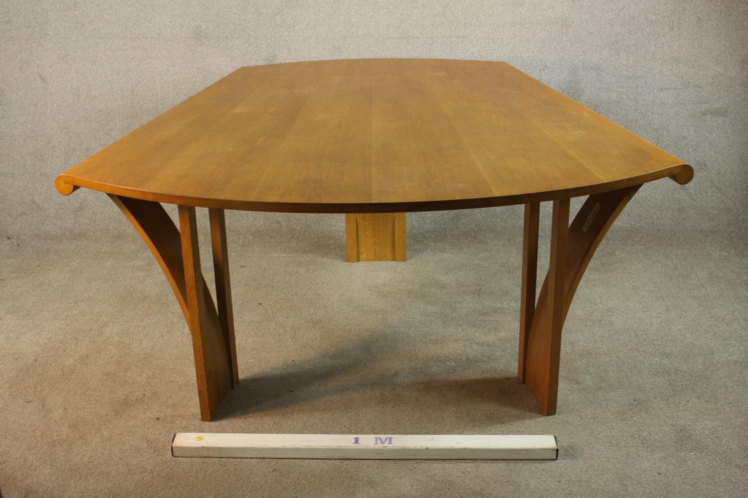 Attributed to Robert Williams (b.1942) for Pearl Dot, Islington, an oak dining table, circa 1980s, - Image 2 of 15