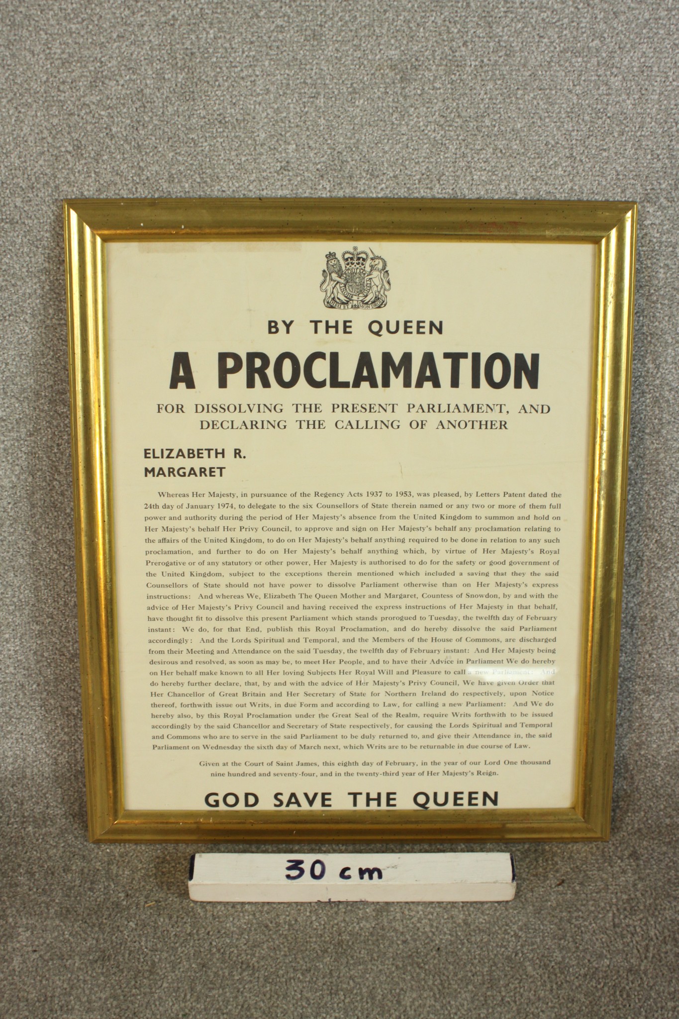 A mid 20th century framed proclamation certificate dated 8th February 1974. Dissolving one - Image 3 of 4