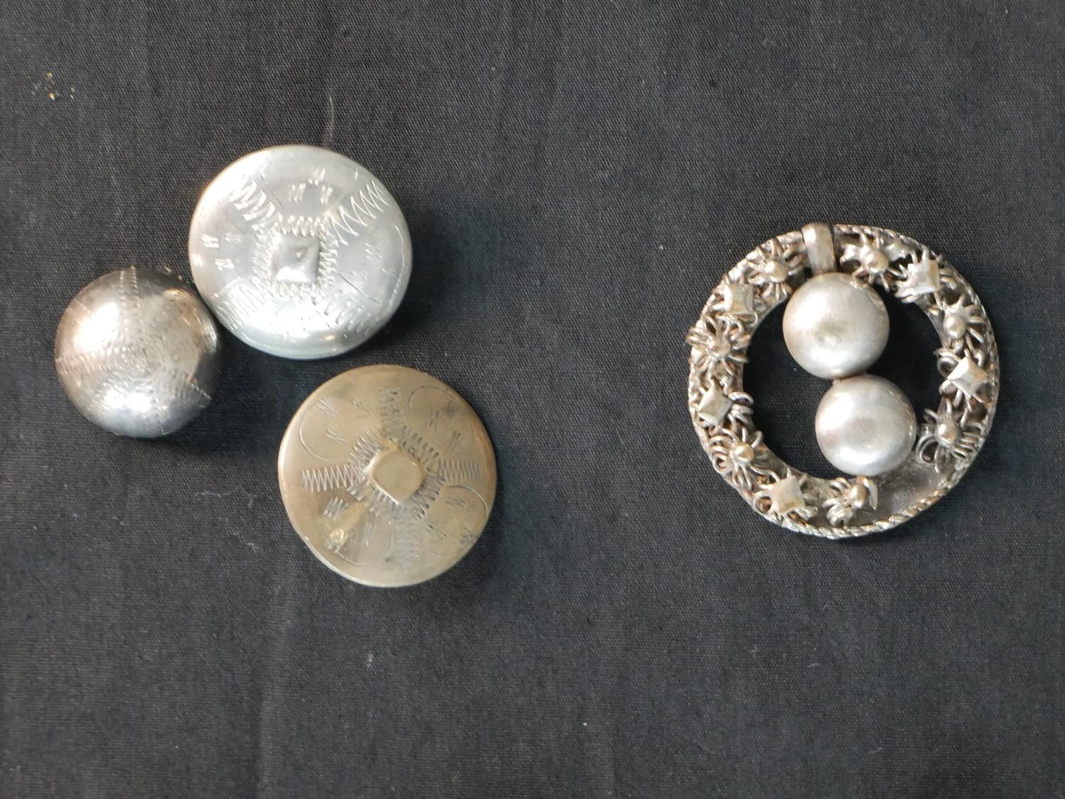 A large collection of fifty plus Danish, silver, white metal and pewter folk costume buttons, some - Image 8 of 12
