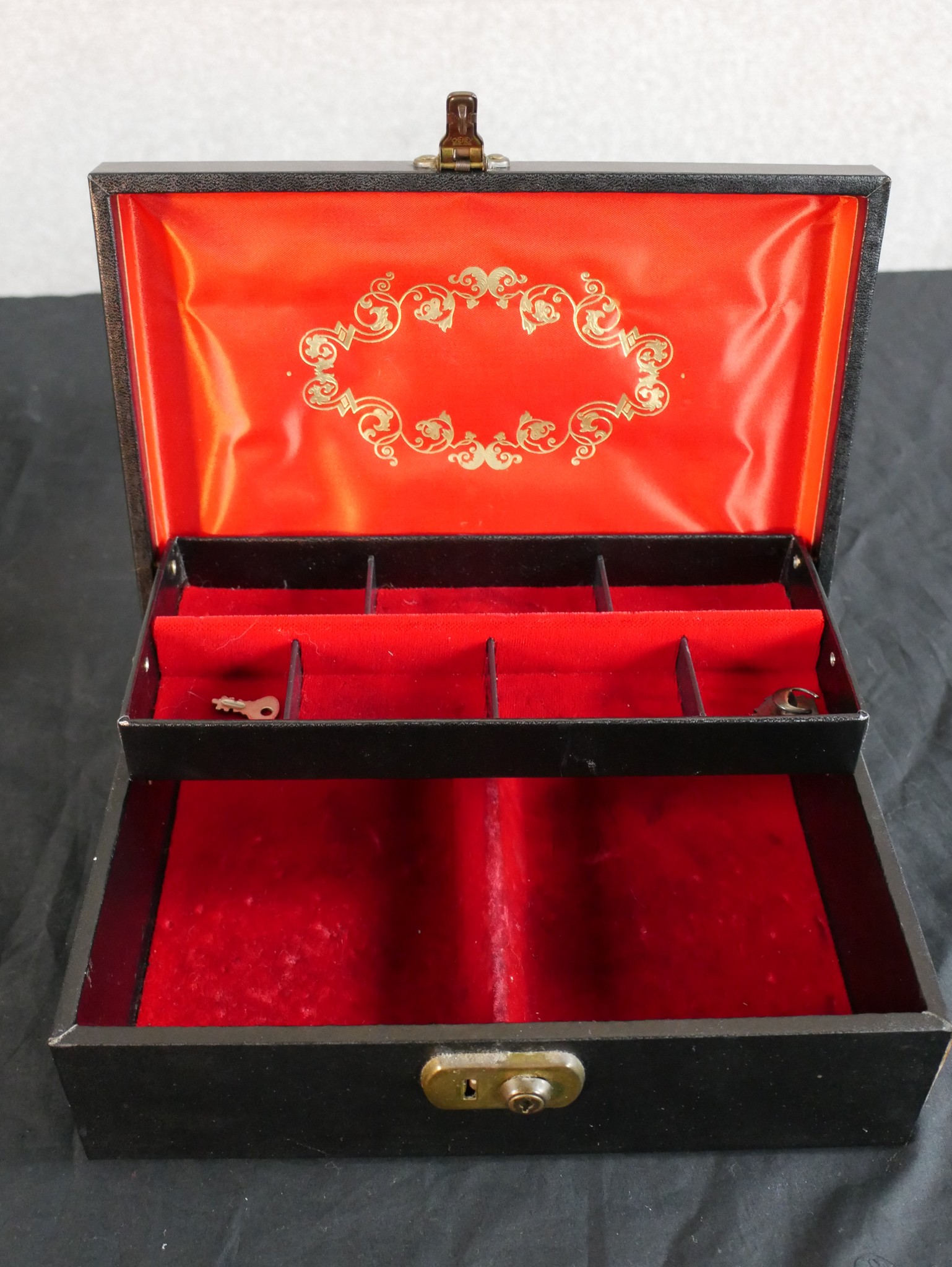 Two mid to late 20th century black faux leather jewellery boxes, one fitted and lined with red - Image 4 of 6