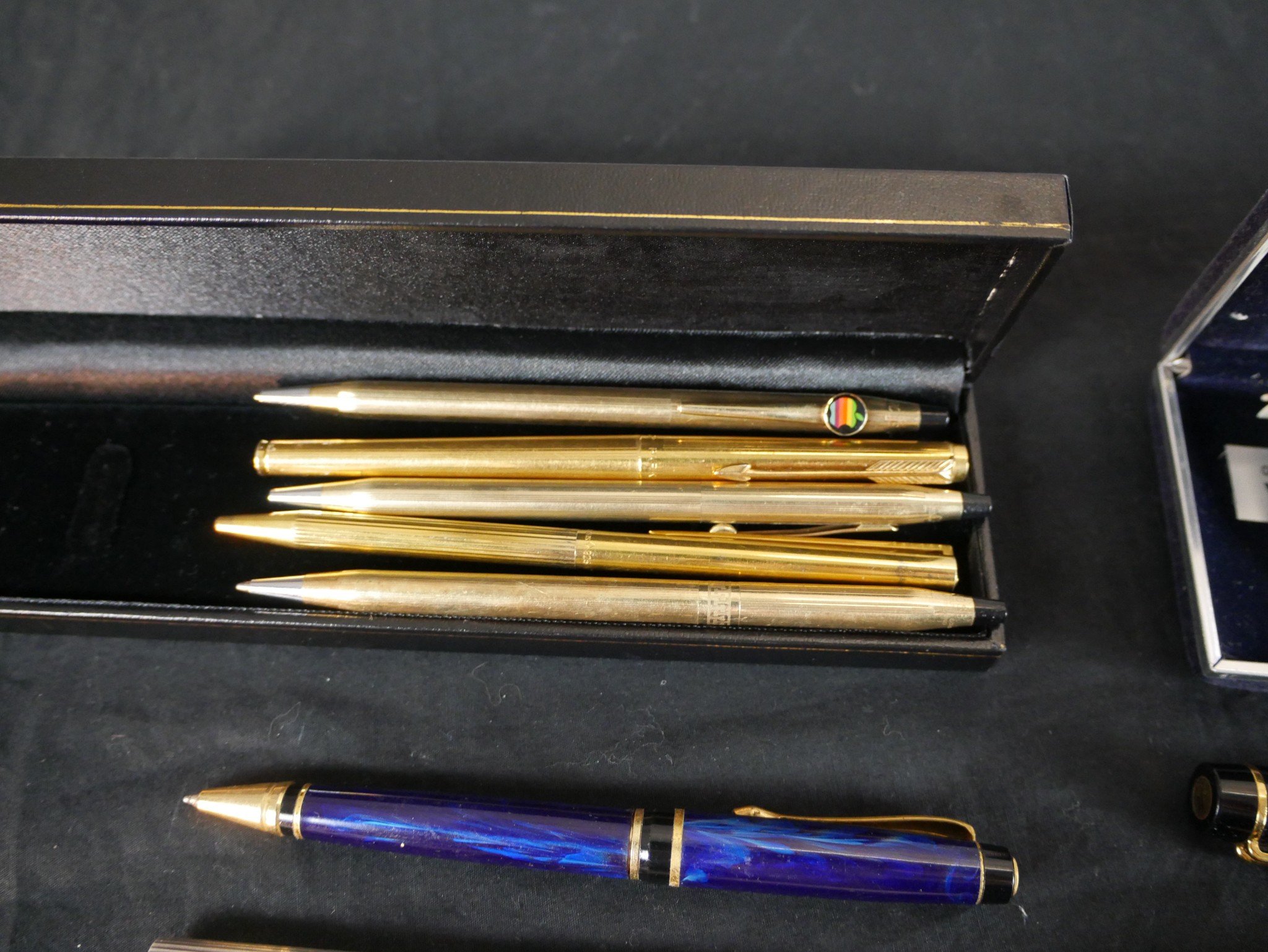 Approximately thirteen 20th century pens to include a engine turned silver Hasti rollerball pen, H.2 - Image 3 of 7
