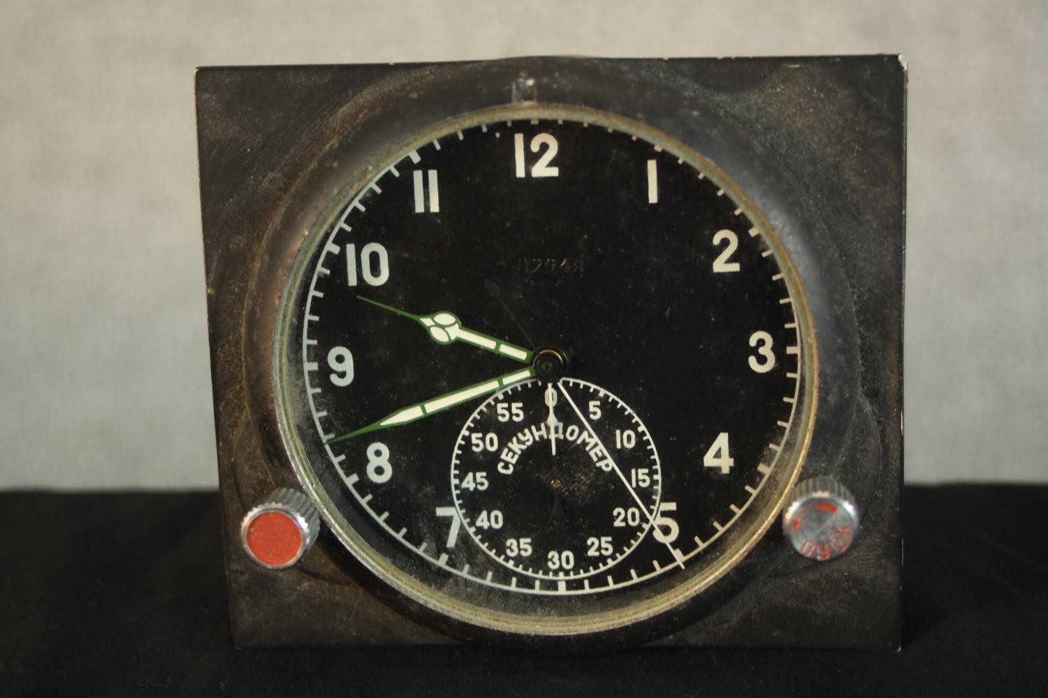 A mid 20th century Mig-29 Russian (Soviet) military avaitation stopwatch. H.8.5 W.10 D.8cm. - Image 3 of 6