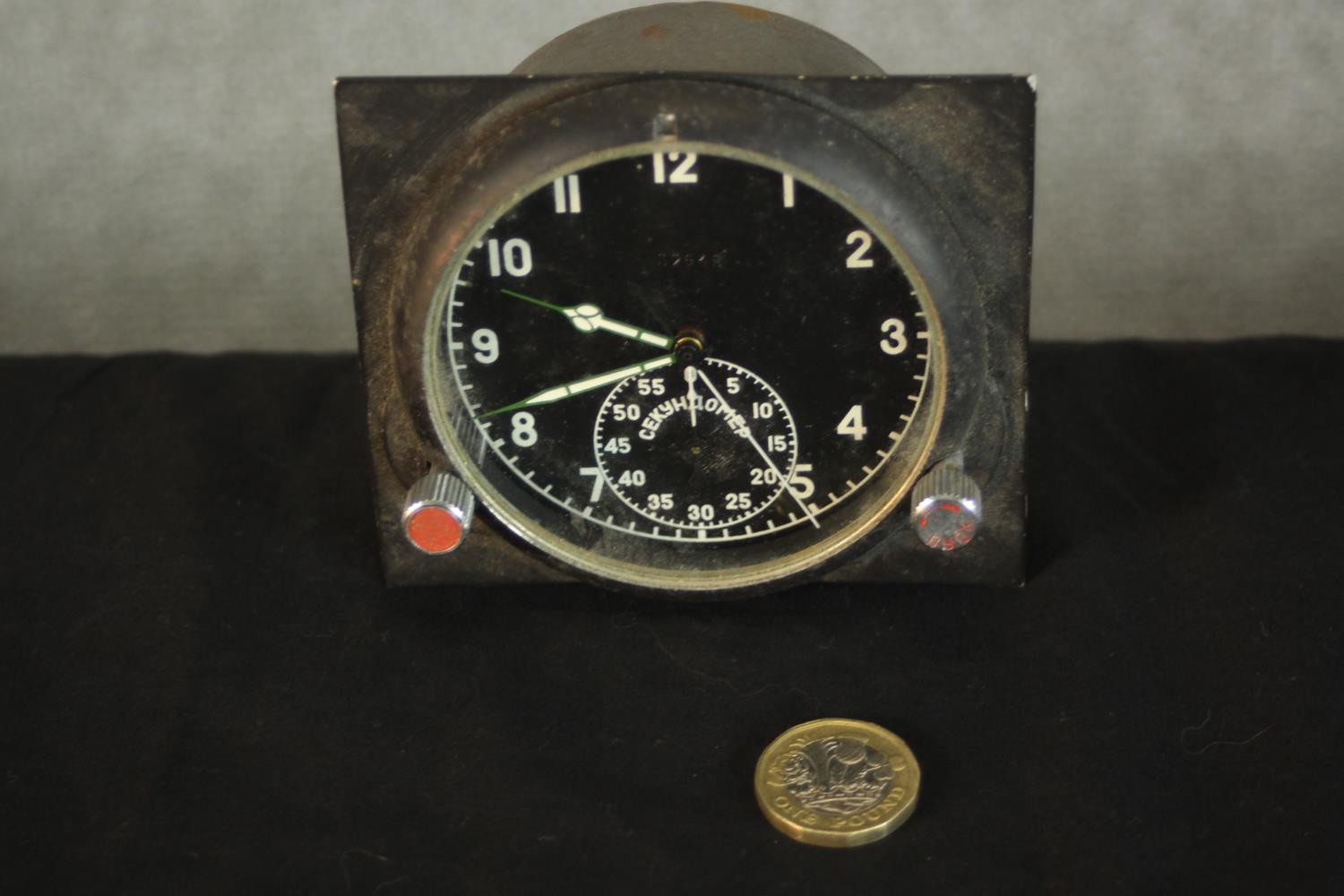 A mid 20th century Mig-29 Russian (Soviet) military avaitation stopwatch. H.8.5 W.10 D.8cm. - Image 2 of 6
