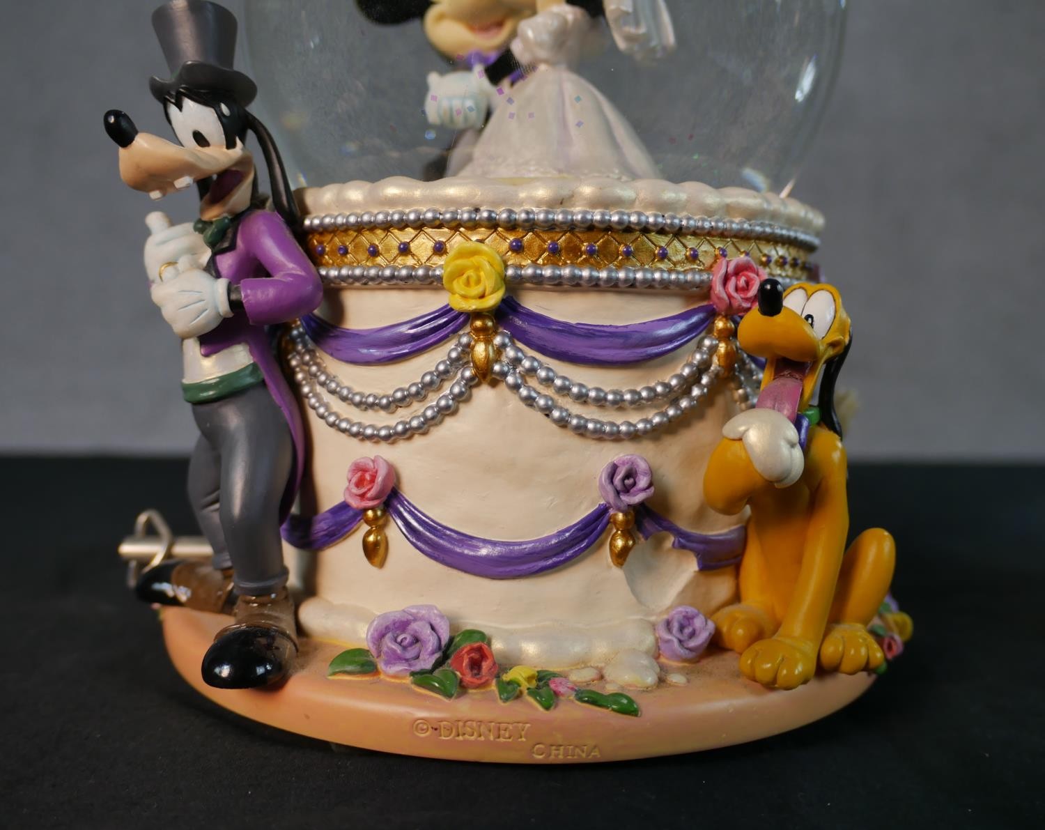 A pair of contemporary Mickey and Minnie Mouse Wedding March snow globes. H.22 Diam.15cm - Image 5 of 6