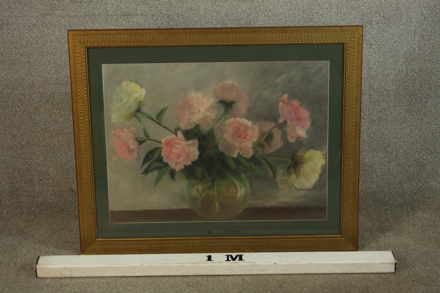 Marguerite Derese (20th century), still life of roses in a glass vase, pastel on paper, signed and - Image 3 of 6