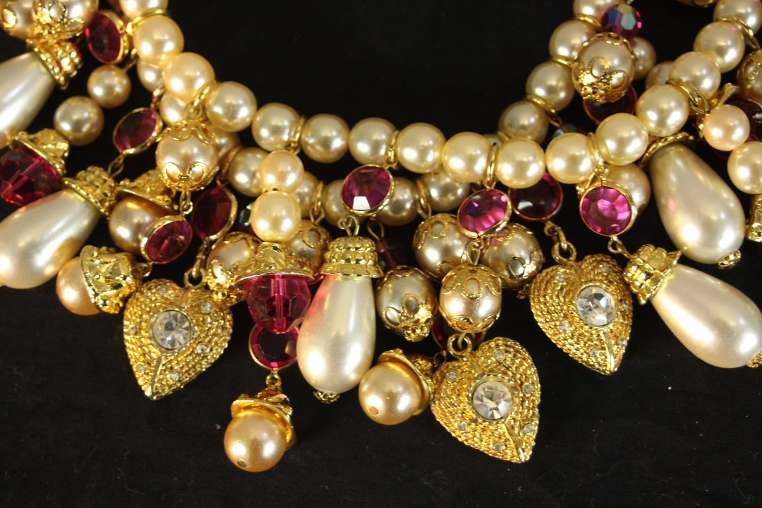 A vintage possibly Christian Dior faux pearl and pink Swarovski tassel necklace and matching - Image 3 of 13