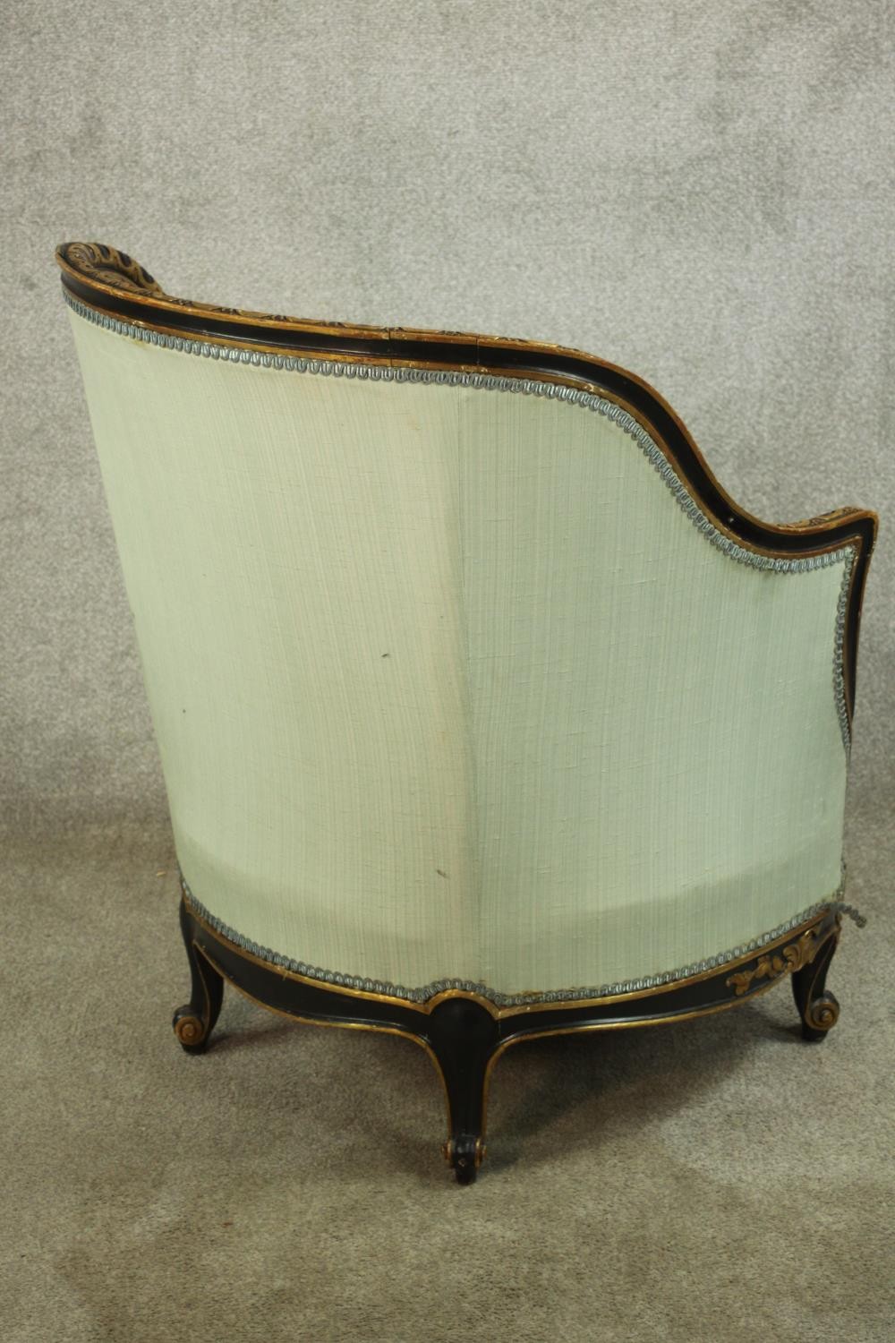 A French Louis XV style tub chair, with egg and dart frame, upholstered in sky blue fabric, raised - Image 8 of 10