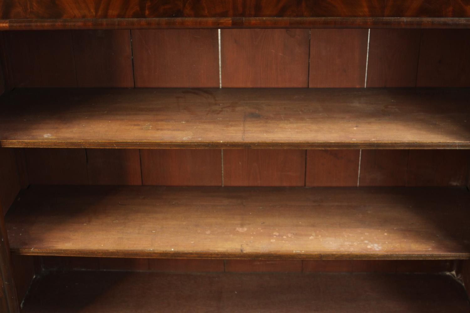 A 20th century mahogany three tier open bookcase, raised on block plinth base. H.102 W.121 D.38cm. - Image 4 of 7