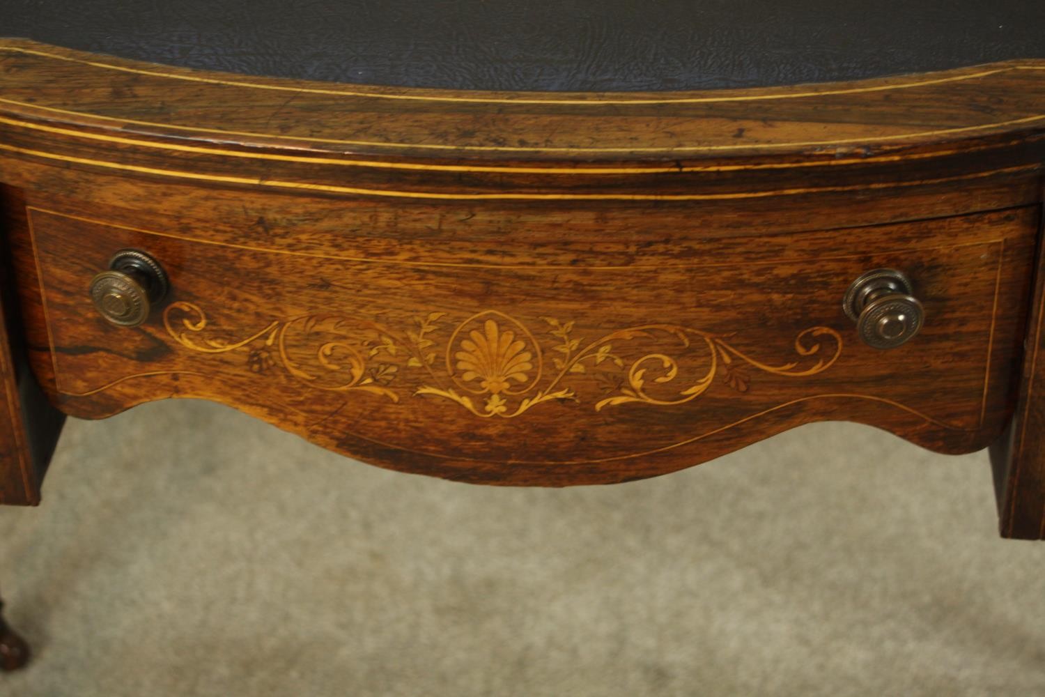 An Edwardian inlaid rosewood bowfronted leather topped writing desk, with single long drawer - Image 7 of 9