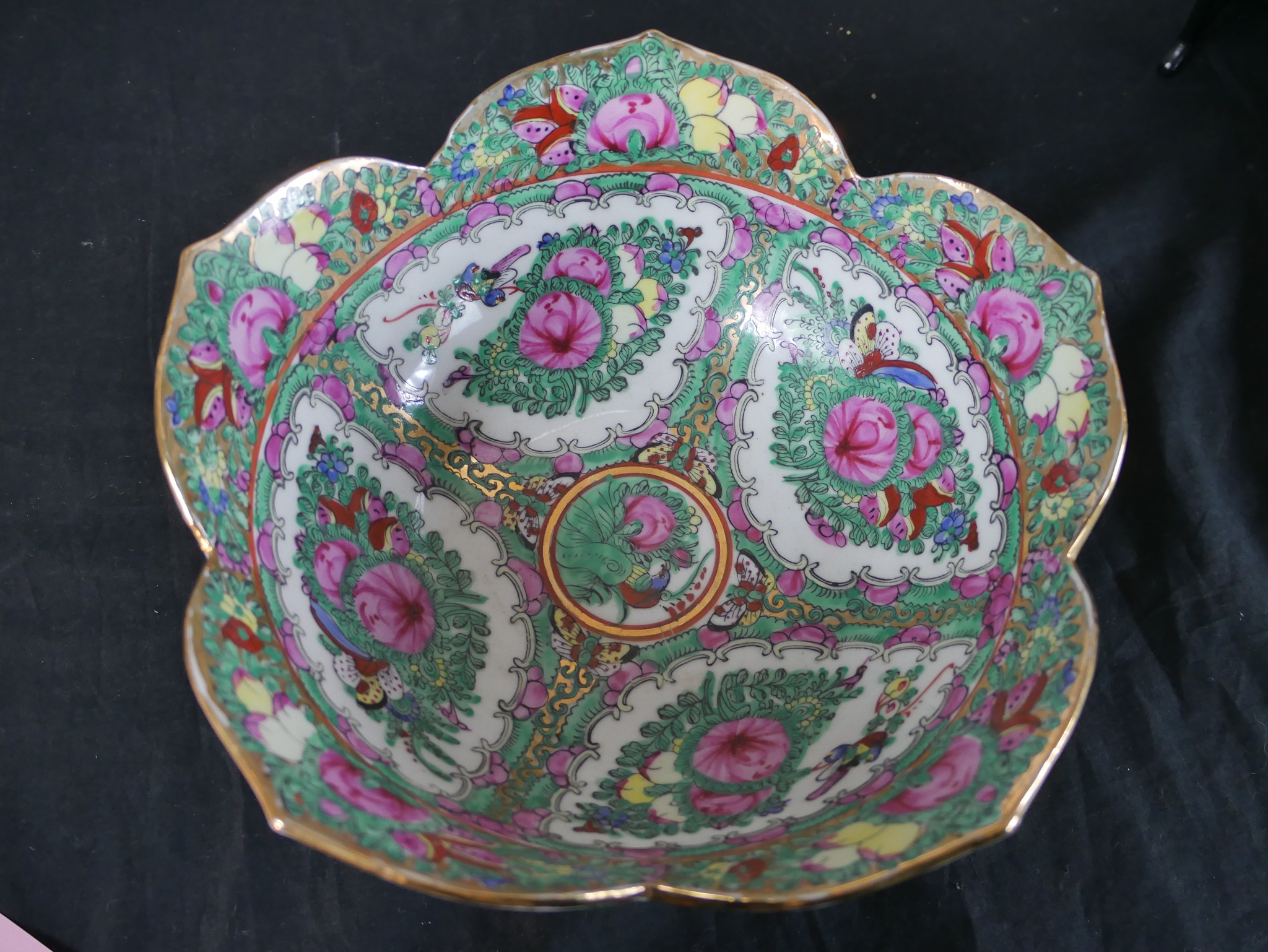 A 20th century Chinese porcelain shaped bowl, decorated in the Canton style, together with a - Image 3 of 13